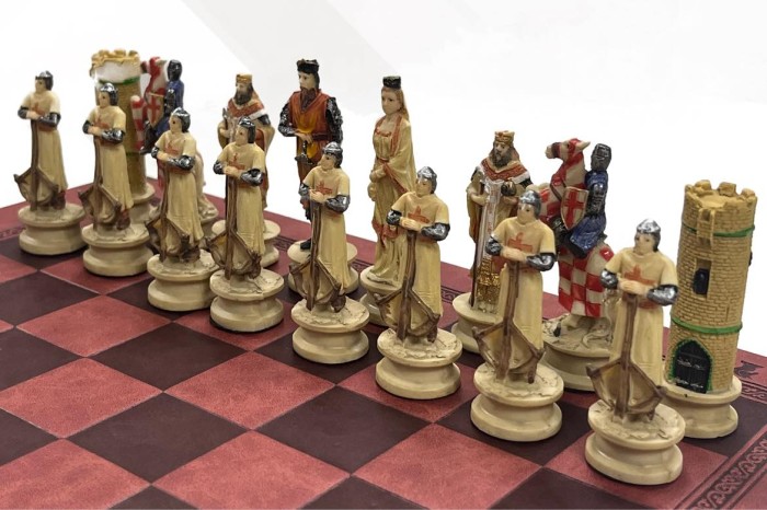 The Crusade Resin Theme Chess Pieces w Leather Board