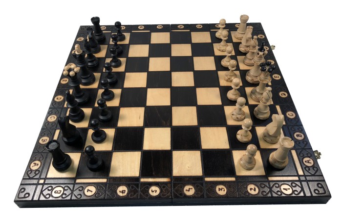 19" Consul Black Chess Set - Folding Wood Board & Wood Chess Pieces