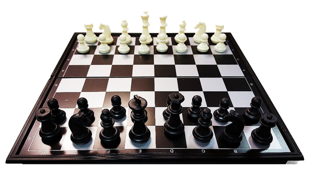 Plastic 9 3/4 In Magnetic Chess Set Board 1 1/2 In King