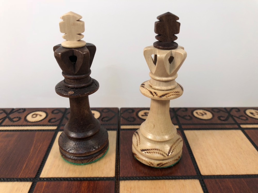 Consul Brown Wood Chess Set  - 19" Folding Board - 3 1/2" King
